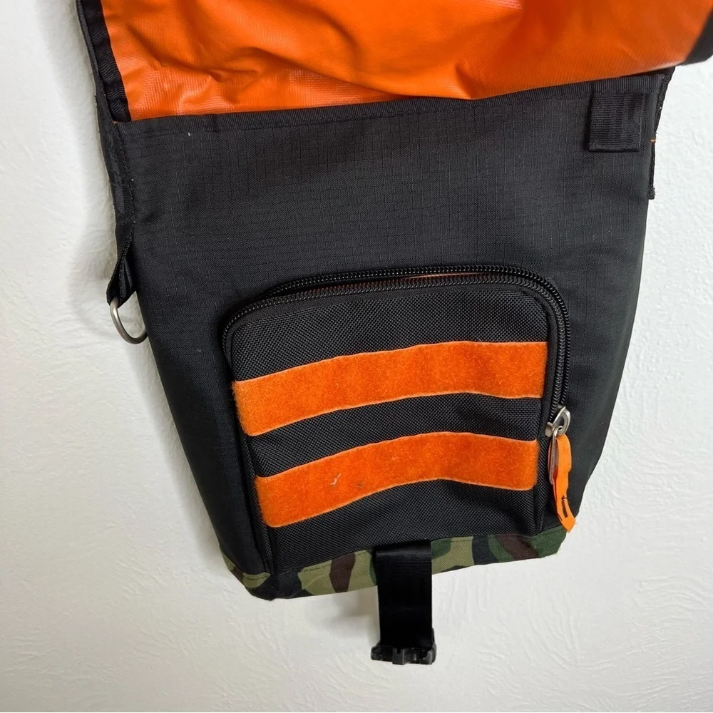 III Parcel New York Men's Black Green Camouflage Crossbody Messenger Bags